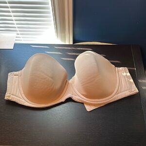 Wacoal red carpet strapless bra